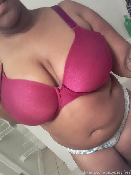 Baby Romantica Free star du sexe galeries