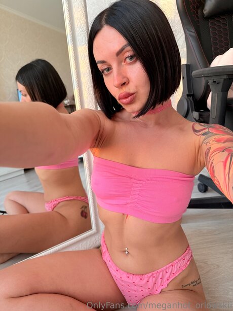 Meganhot Orlowskii star du porno en haute qualité collection