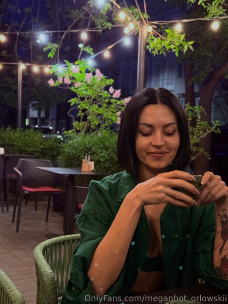 Meganhot Orlowskii actrice de grande qualité galeries