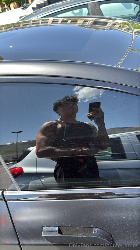 Hunterjames star du porno de haute qualité des photos