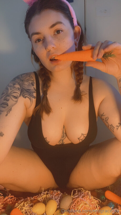 Gracelove Xx étoile nue galerie