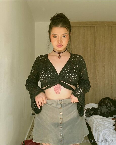 Alayaoficial actrice chaude image