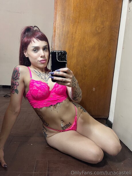 Lunacasteli star pornographique images