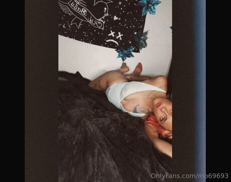 Mo69693 actrice de nus galerie