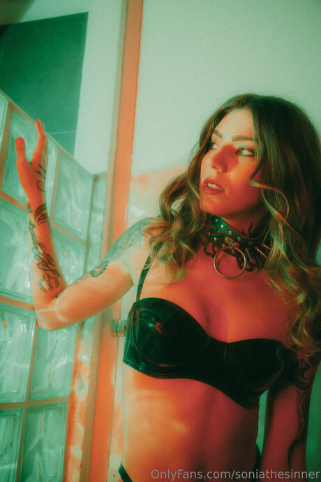 Soniathesinner étoile exclusive image