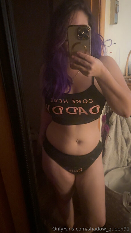 Shadow Queen91 star du porno érotique photos