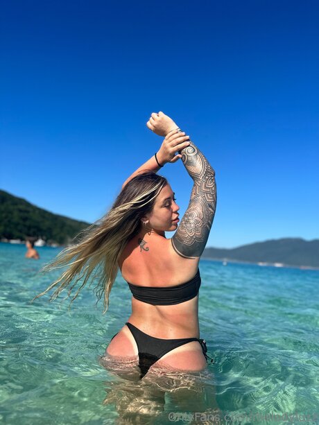 adolescente blonde onlyfans nu exclusif galerie