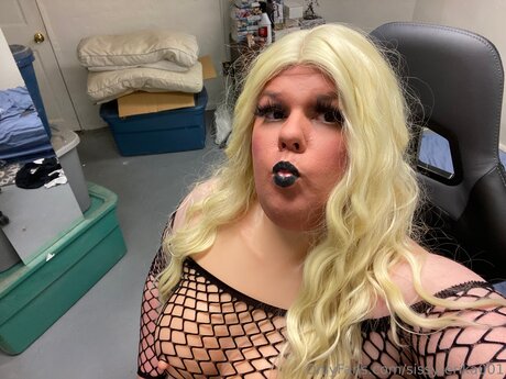 Sissy Erika001 star du porno chaude img