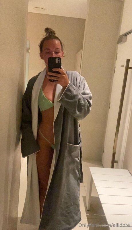 jouets anaux onlyfans bien chaud des photos