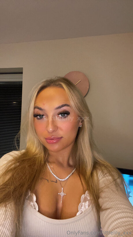 Littlelily Xxx étoile hd galeries