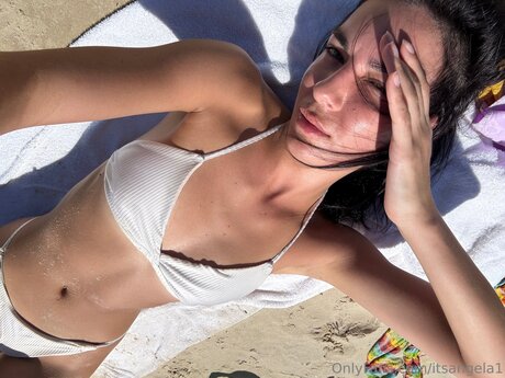 Itsangela1 star du porno chaude des photos