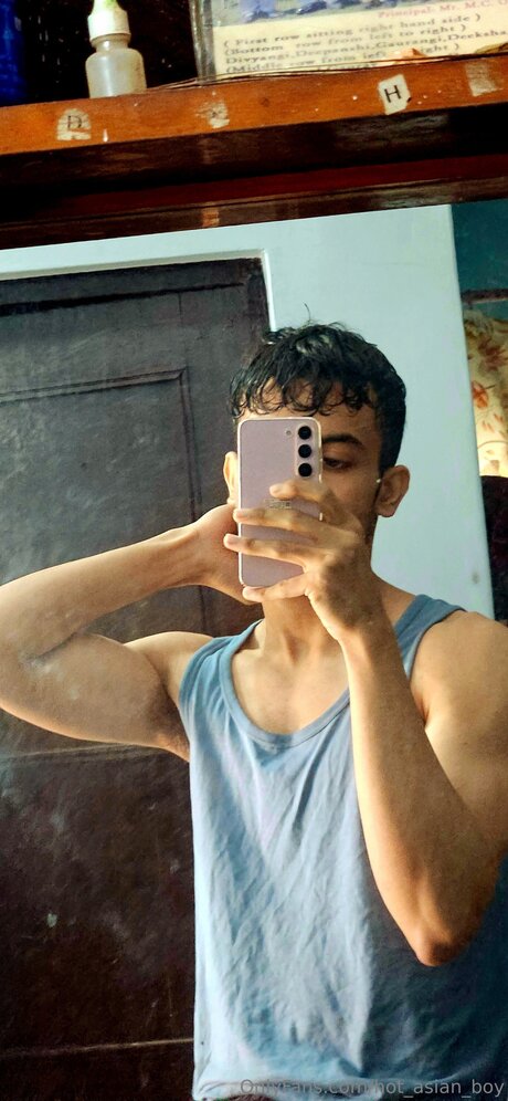 Hot Asian Boy modèle parfait archive