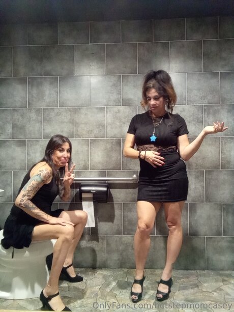 Hotstepmomcasey modèle de sexe des photos