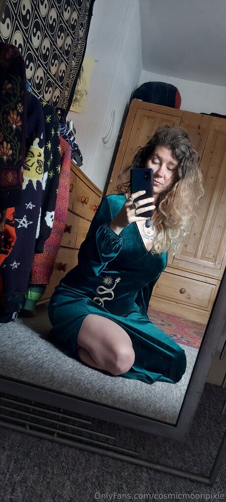 Cosmicmoonpixie modèle parfait archive