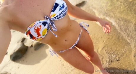 Infamousbabyy star du porno érotique galerie