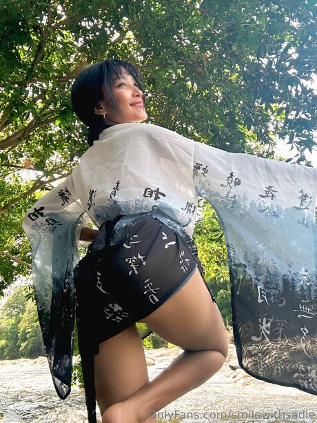 Smilewithsadie modèle sexy collection