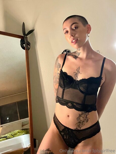 R3plygirlfree actrice adulte image