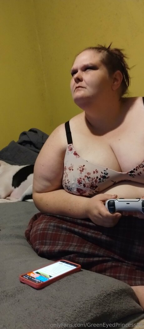 Greeneyedprincess86 modèle adulte archive