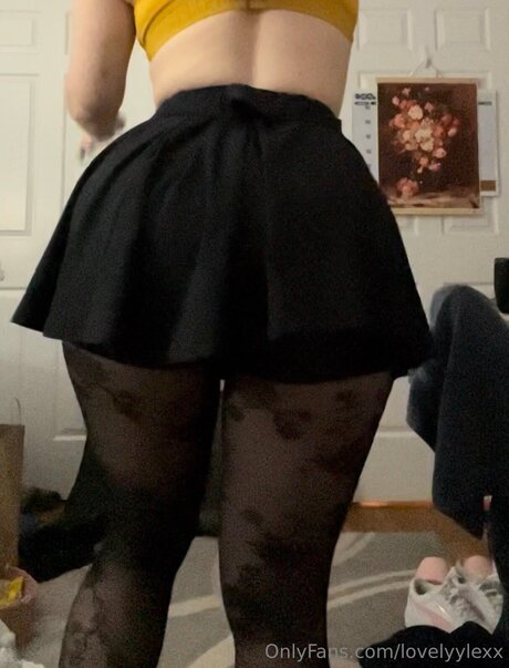 Lovelyylexx actrice chaude photo