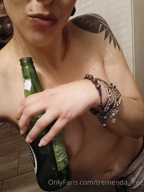 Tremenda Free étoile xxx images