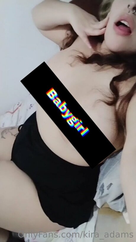 Kira Adams nus star du porno archive