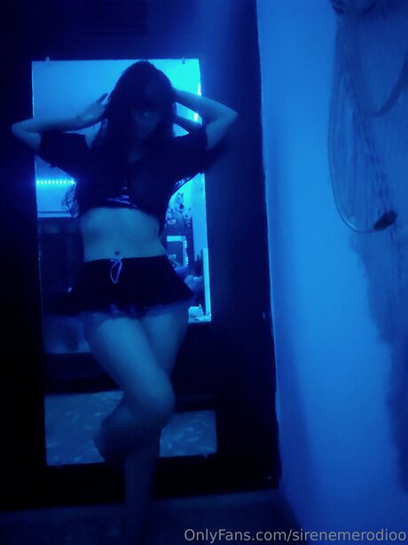 Sirene Mtz jolie star du porno img