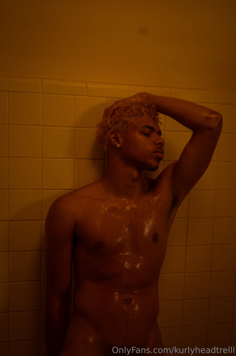 Kurlyheadtrelll star du porno sexy photos