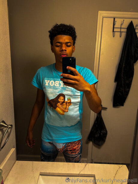 Kurlyheadtrelll modèle artistique photos