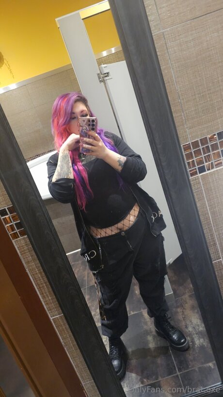 Bigtiddygothmommyuwu modèle gratuit img