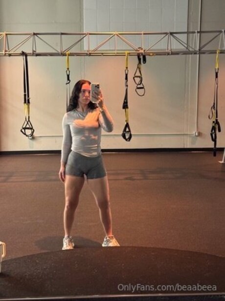 Beaabeea actrice de nus collection