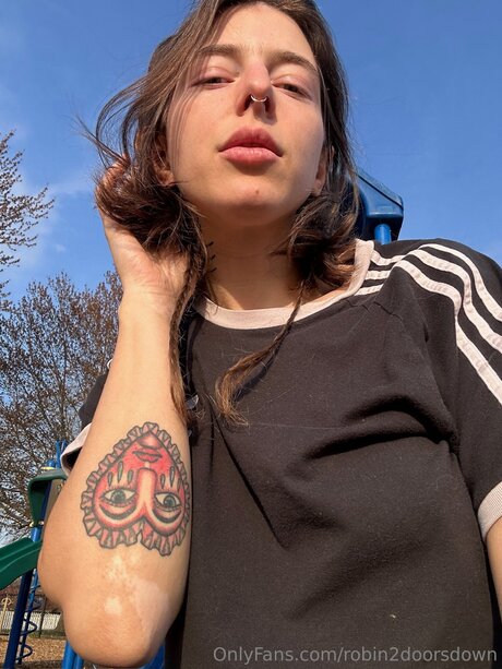 Robin2doorsdown nus étoiles des photos