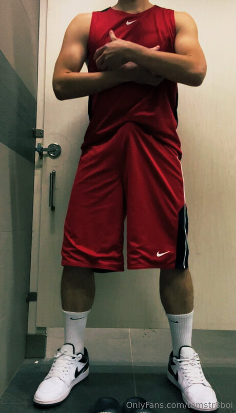 Tomstr8boi star du porno gratuite des photos