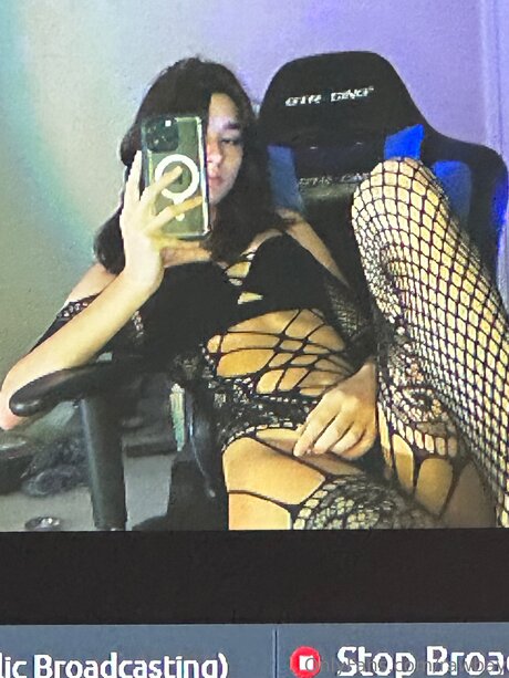 Rawbay beau modèle photos