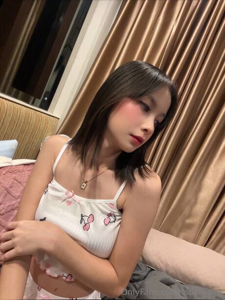 Tsdoll Ava star du porno nue photos