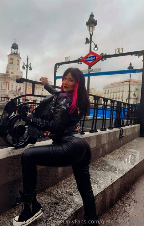 Giantess Debora star du porno chaude collection