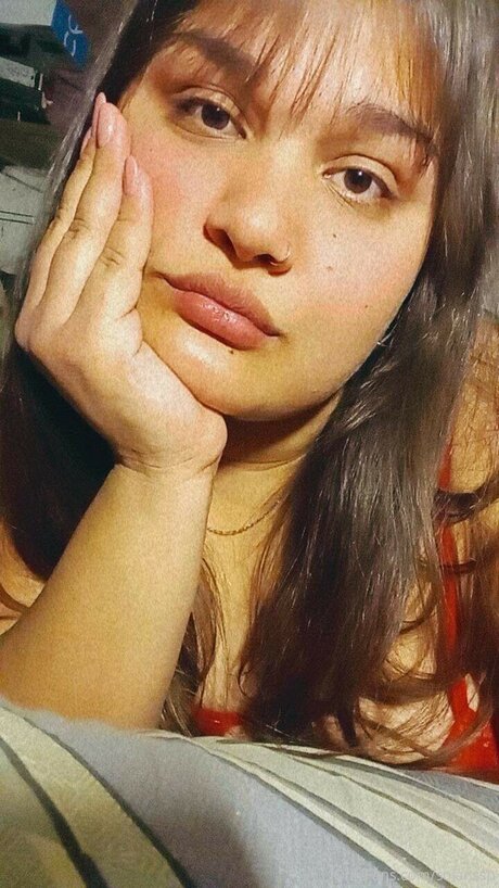 Solanssh actrice érotique images