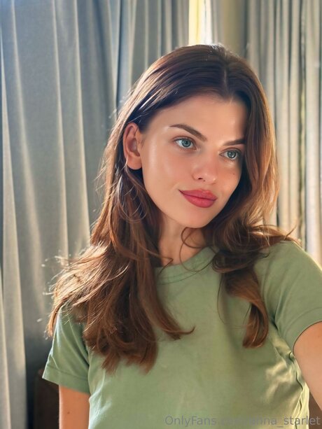 Anna Starlet modèle artistique galeries