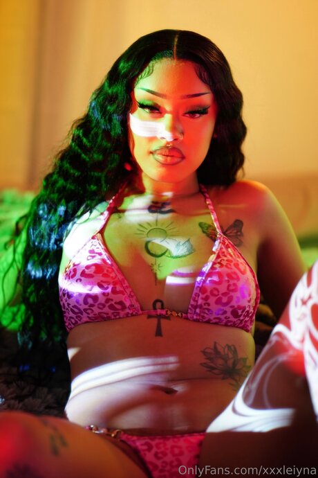 Xxxleiyna jolie actrice images