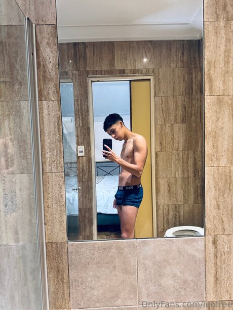 Leofree actrice libre collection