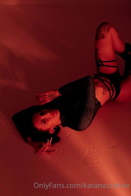 Sarah Blackk star du porno gratuite image