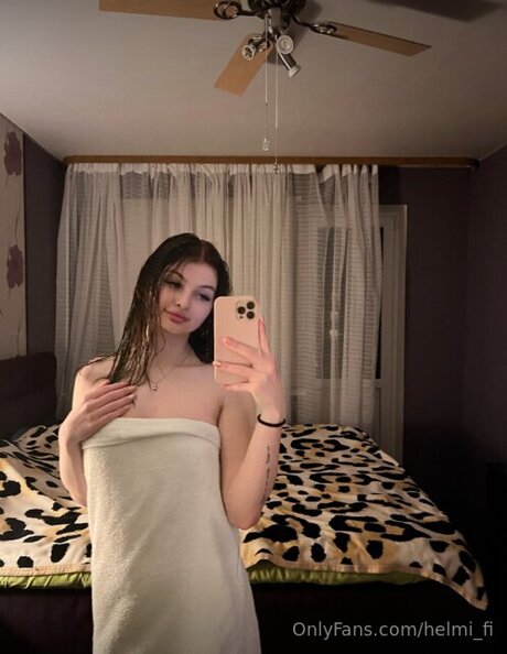 Helmi Fi actrice galerie
