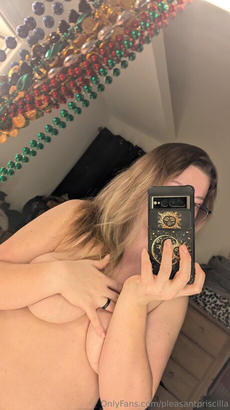 Pleasantpriscilla étoile sexy photos