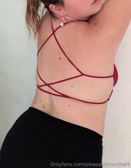 Pleasantpriscilla étoile parfaite photos