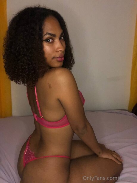 Teerae actrice porno images