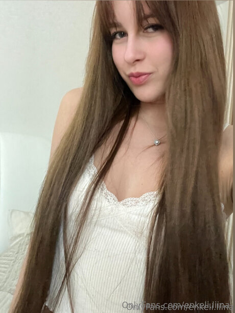 Enkeli Liina star du porno belle img