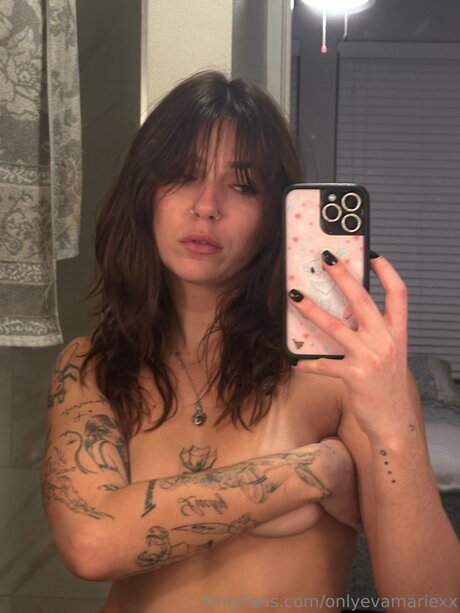 Onlyevamariexx nus étoiles galerie