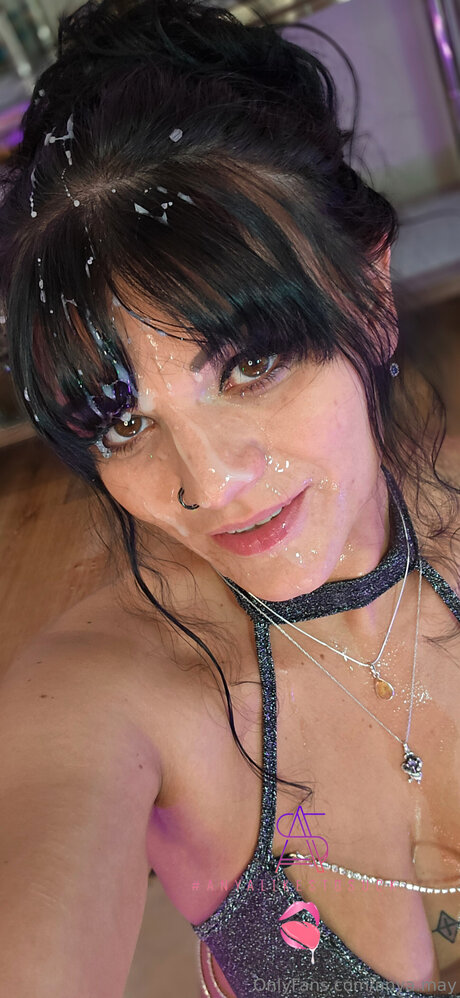 Anya May star du porno belle images