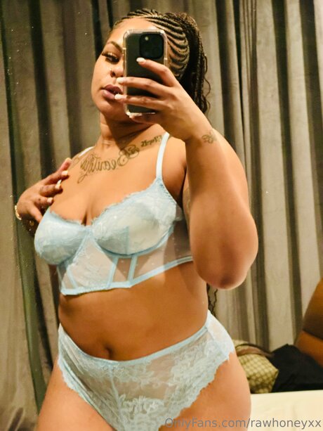 Rawhoneyxx star érotique des photos