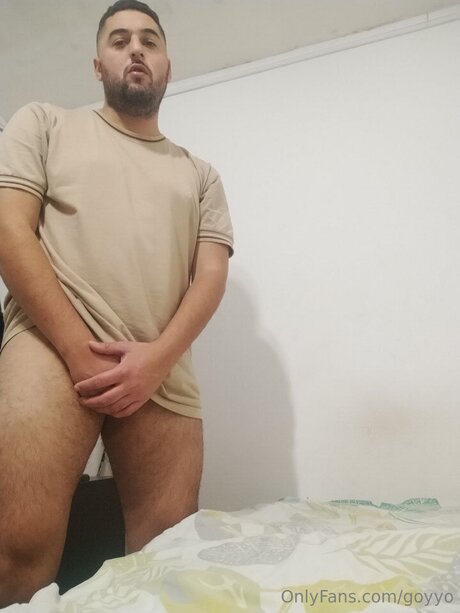 Goyyo modèle gratuit des photos