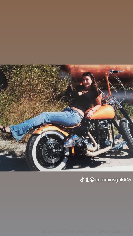 Sexy Southern Momma actrice exclusive photo